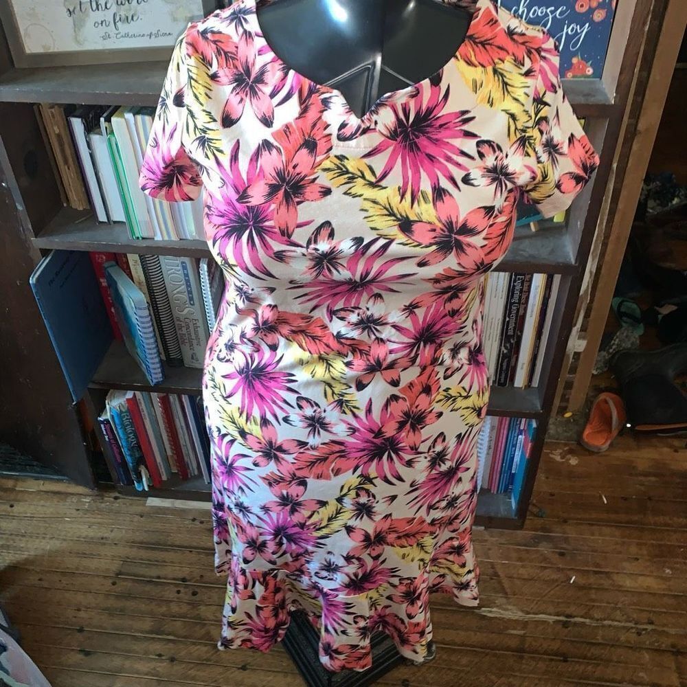 Lands End pink floral knit travelcore ruffled romantic S dress